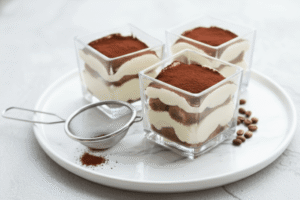 tiramisu w pucharkach